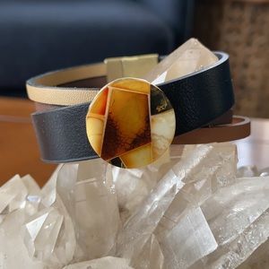 Leather and amber bracelet